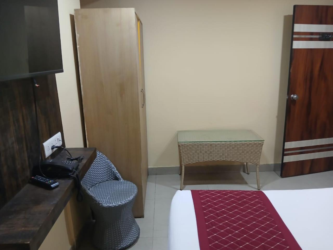 Blossoms Room Hotel Alekhya Residency- Luxury Lollection Hyderabad Luaran gambar